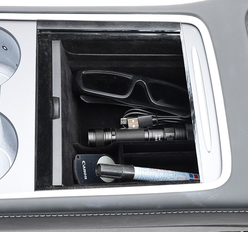 Oppbevaringsbrett midtkonsoll Tesla Model Y og 3 (2021 - 23)