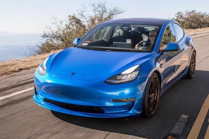 Hovedbilde Frontspoiler Tesla Model 3 - Unplugged Performance