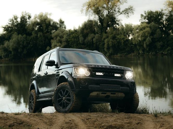 Hovedbilde Lazer Land Rover grillbrakett