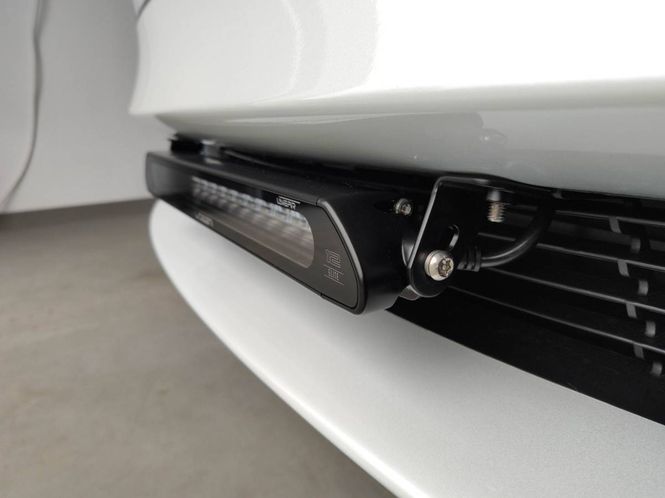 Hovedbilde  Lazer Elite 12 Linear - Tesla Model Y - ekstralyspakke