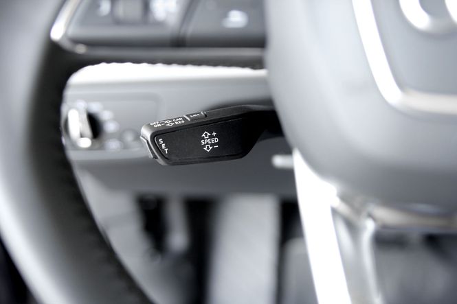 Main Image Cruisekontroll Audi A4 8W