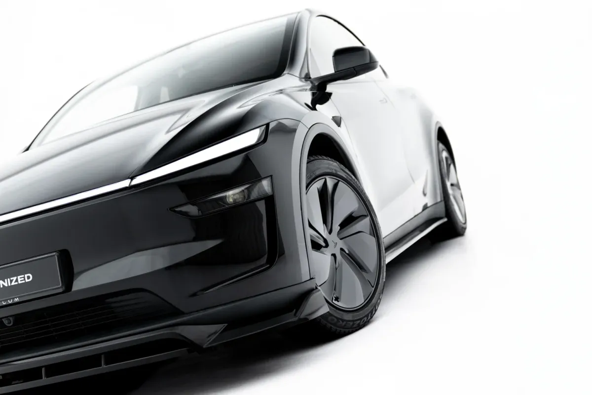Front splitter / spoiler Tesla Model Y Juniper - Maxton Design